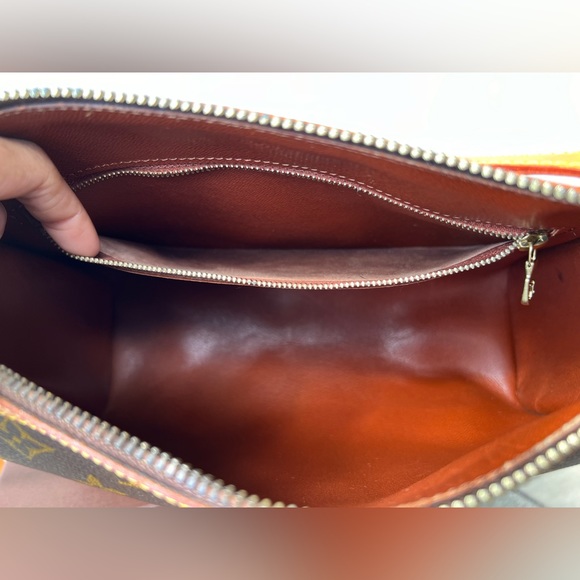 🔥🔥RARE🔥🔥Louis Vuitton Cite 2 Way Bag - Picture 8 of 13